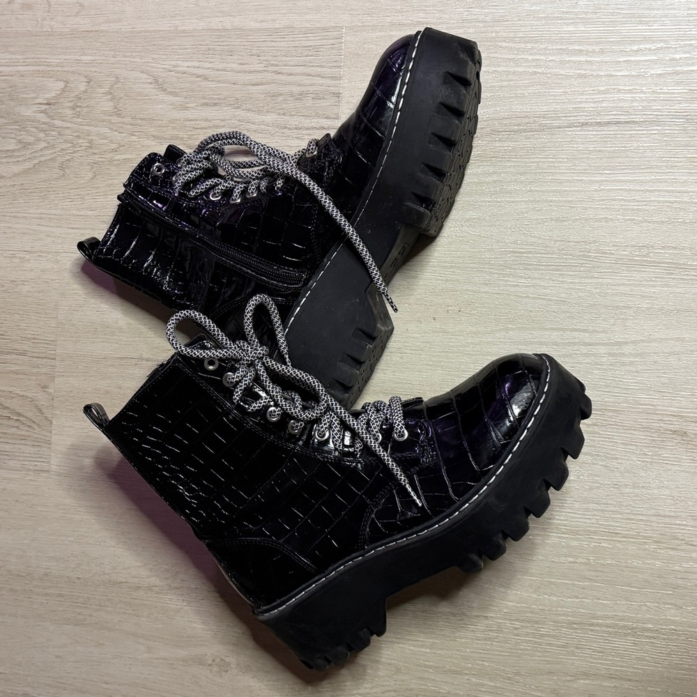 ZARA Lug Sole Lace/ Zipper Combat Boots - Black Patent Snakeskin - Size 39